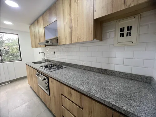 Venta De Apartamento En El Occidente, Sector Los Pinos