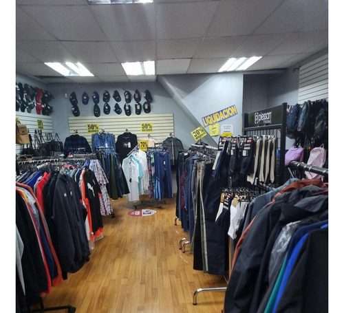 Amplio Y Céntrico Local Comercial En Ancud