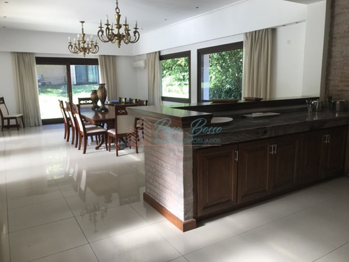 Casa En Golf, 6 Dormitorios *- Ref: 6099