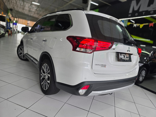 Mitsubishi Outlander OUTLANDER 3.0/ GT 3.0 V6 AUT.