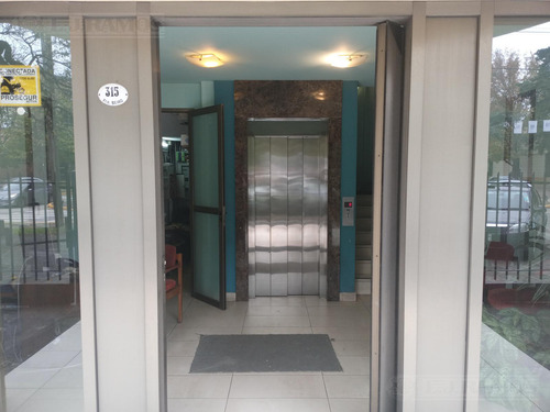Alquiler De Oficina De 260 M2 En San Isidro