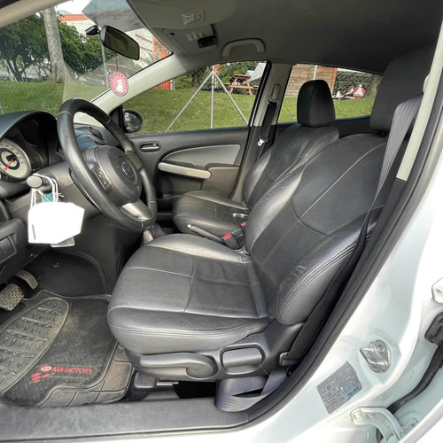 Mazda 2 Automatico