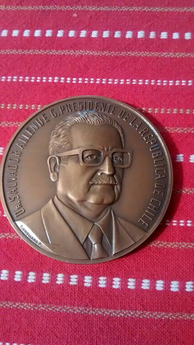 Medalla Presidencial Salvador Allende