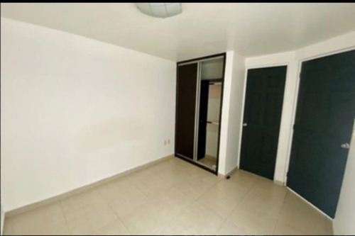 Venta De Departamento (70m2) A 1 Cuadra De Parque Azcapotzalco Y Metro Azcapotzalco. Db15-r21