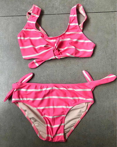 Malla Bikini Nena Luz De Mar Rosa Rallada. Talle 10