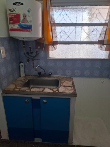 Alquiler Departamento 1 Amb. En Lomas Del Mirador Con Patio Y Lavadero