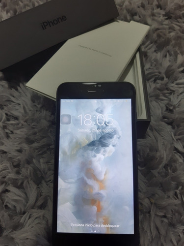 iPhone 8 Plus