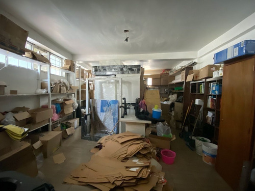 Edificio Comercial En Zona Muy Transitada