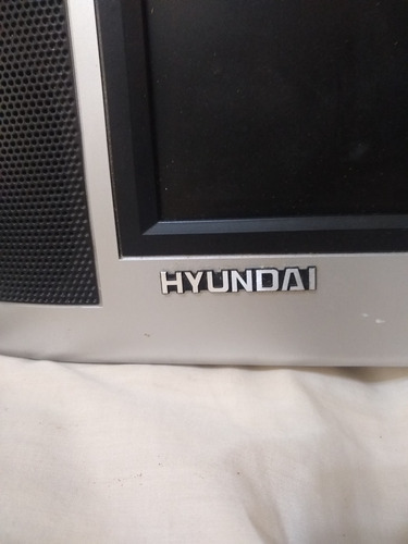 Televisor De 20 Pulgadas - Dañado (Usado)