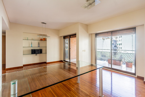 Departamento Tres Ambientes. Torre.cochera . Full Amenities. Seguridad 24 Hs