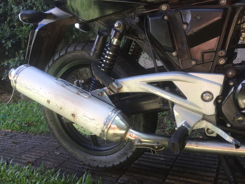 Bajaj Rouser 220f