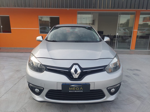 Renault Fluence 2.0 Dynamique Hi-flex 4p