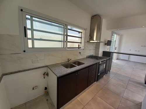 Imagen 16 de 30 de Duplex En Venta En La Plata Calle 34 E/ 141 Y 142 Dacal Bienes Raices