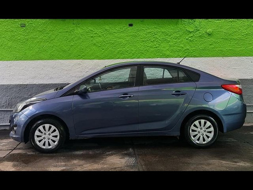 Imagem 3 de 8 de Hyundai Hb20s 1.6 Comfort Plus 16v 2015