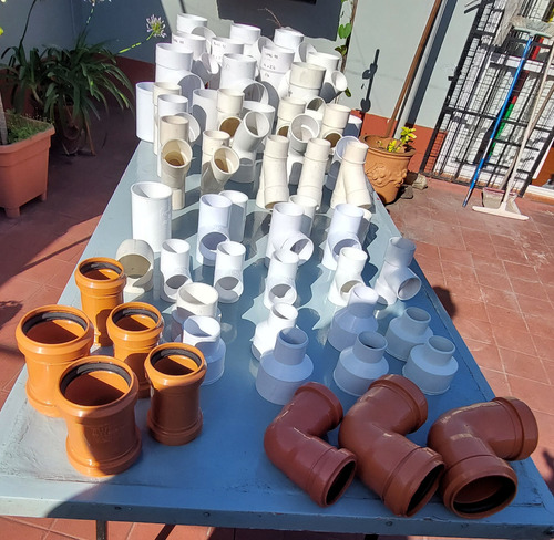 Lote De 49 Piezas Pvc Blancos Y 8 Awaduct