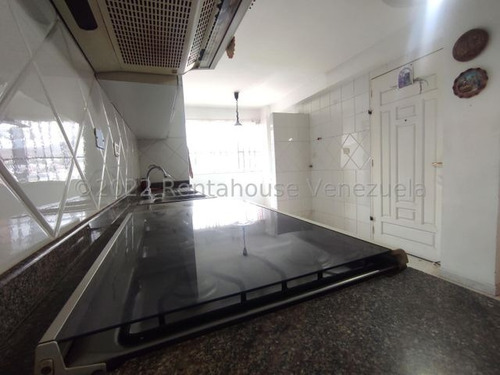 Imagen 12 de 15 de Apartamento En Venta Cumbres De Curumo 22-24301 Wolfgang Liaz 0414-132-24-22 0412-582-01-12