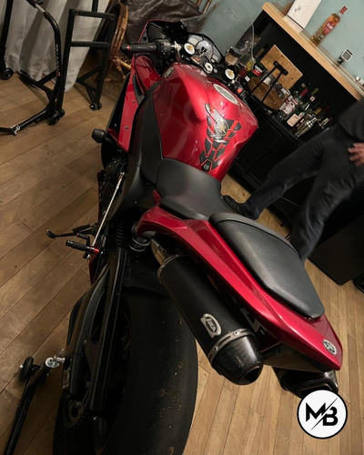 Imagen 12 de 25 de Yamaha R1 2007