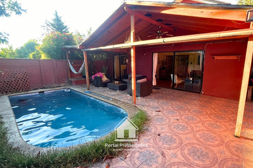 Amplia Casa, 4 Dormitorios, 3 Baños, Peñalolén