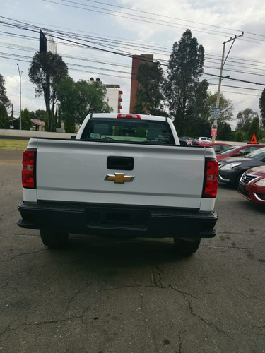 Imagen 9 de 13 de Chevrolet Silverado 1500 Cab 2018