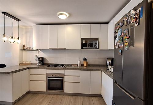 Departamento En Venta De 1 Dorm. En Huechuraba Con Est Y Bod