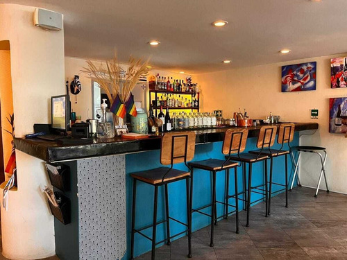 Restaurante En Traspaso Con Ubicacion Privilegiada En Merida Centro (avl-1045)
