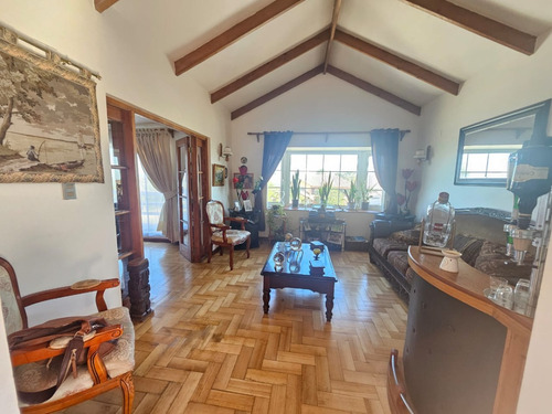 Broker Bosques 6d-5b-se- Patio- Piscina