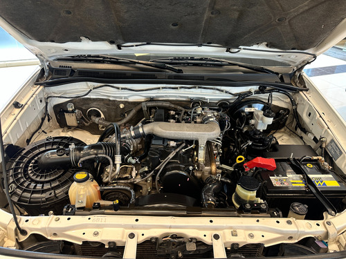 Toyota Hilux Pick-up 2.5 Dx Pack Cab Doble 4x2