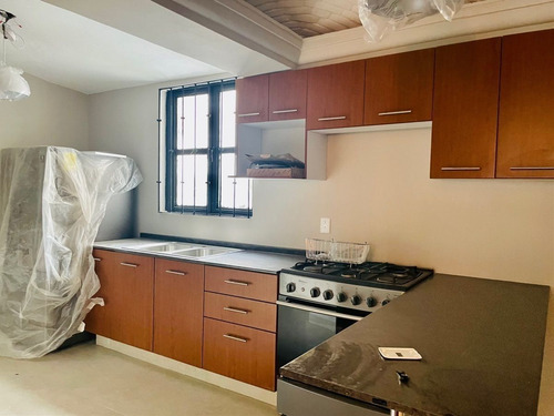 Casa En Venta En Lomas Anáhuac