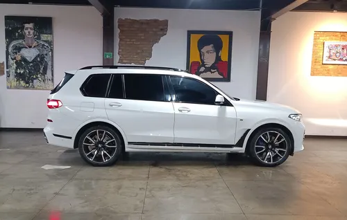 BMW X7 3.0 Xdrive 40i Pure Excelence