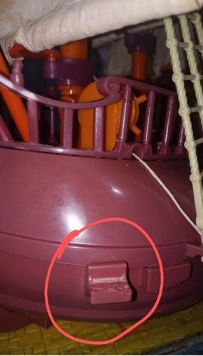 Imagen 8 de 9 de Barco Peter Pan + 2 Playset Marca Famosa