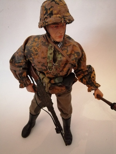 Gi Joe Aventurero Dragon 1/6 Soldado Alemán Panzergradier (Usado)