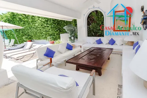 Cad Casa Ticitzin. Copropiedad. Terraza Con Alberca, Camastros Y Con Vista A La Bahía De Acapulco