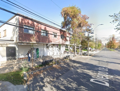 Gran Local Sector Residencial Av. Bosque