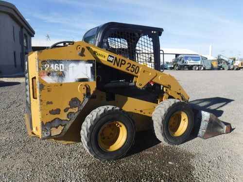 Imagen 3 de 11 de Minicargador Sobre Llantas Caterpillar 246d 2015 Folio 13589