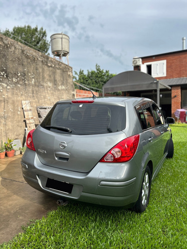 Nissan Tiida 1.8 Acenta