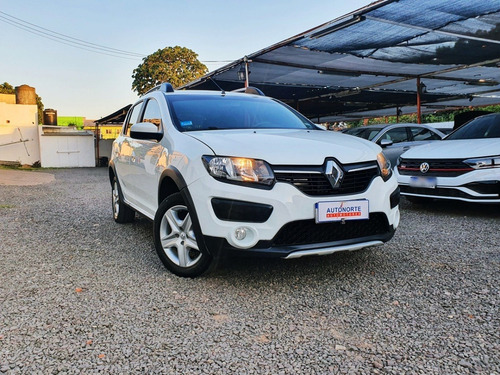 Imagen 2 de 16 de Renault Sandero Stepway Expression
