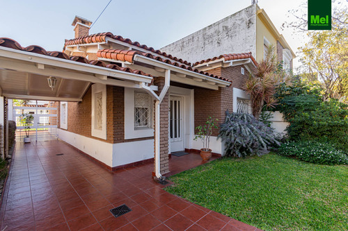 Imagen 2 de 30 de Excelente Casa 4 Amb | Jardín | Parrilla | Cochera