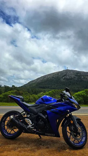 Yamaha R3