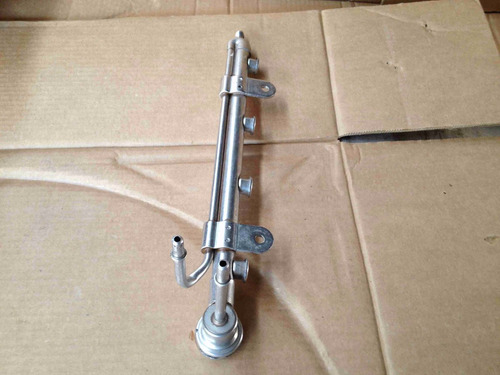 Imagen 5 de 7 de Flauta Riel Inyectores Mpfi Chevrolet Chevy 1.6l Original