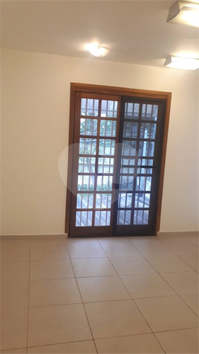 Imagem 17 de 30 de Casa Residencial Ou Comercial Reformada Com 6 Salas Amplas + 2 Vagas !!! - Reo120126