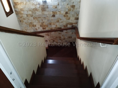 Imagen 19 de 30 de Casa En Alquiler Colinas De Los Chaguaramos 23-18517 Katy