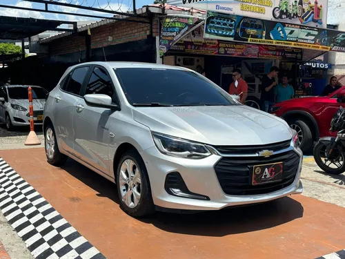 Chevrolet Onix PREMIER HB 1.0 AT