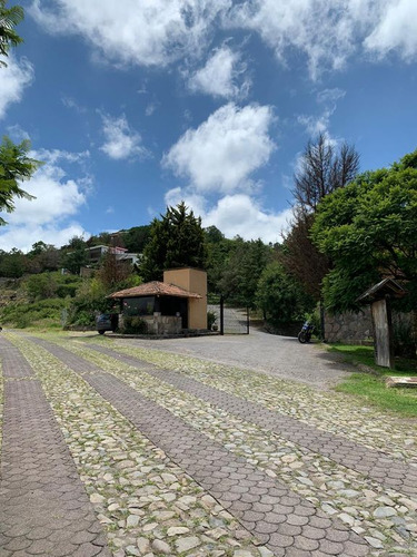 Venta De Terreno En Cerro Verde