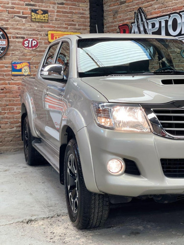 Toyota Hilux 3.0 Cd Srv Limited 171cv 4x4 5at