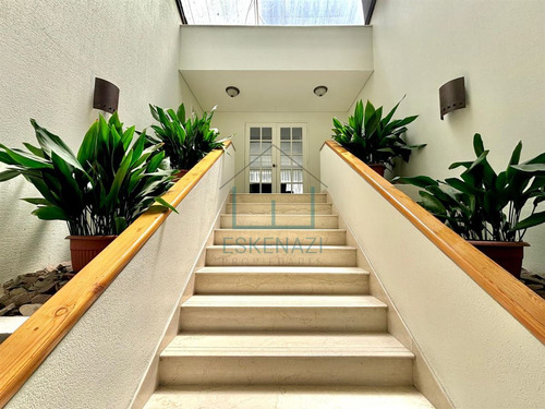 Departamento En Venta De 4 Dorm. En Las Condes