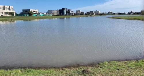 Lote A La Laguna En Club De Campo San Lucas, Barrios Privados En San Vicente