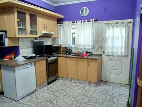 Imagen 3 de 12 de Tipo Casa - Lanús Oeste