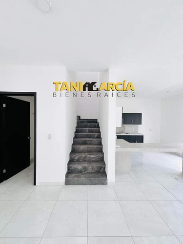Vendo Bonita Casa Nueva En Fraccionamiento Privado En Fortín, Acceso Rápido A La Pista Veracruz - Orizaba