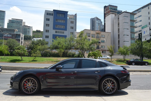Imagen 2 de 13 de Porsche Panamera Turbo 2018