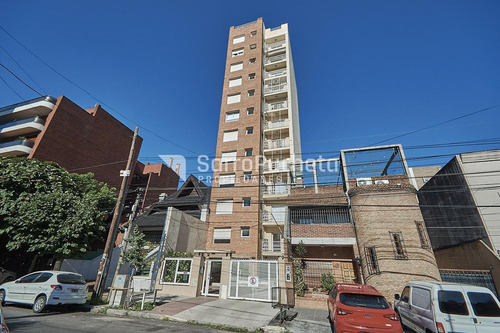 Imagen 20 de 30 de Depto 2 Ambientes Con Balcon Y Cochera Semicubierta En Moron